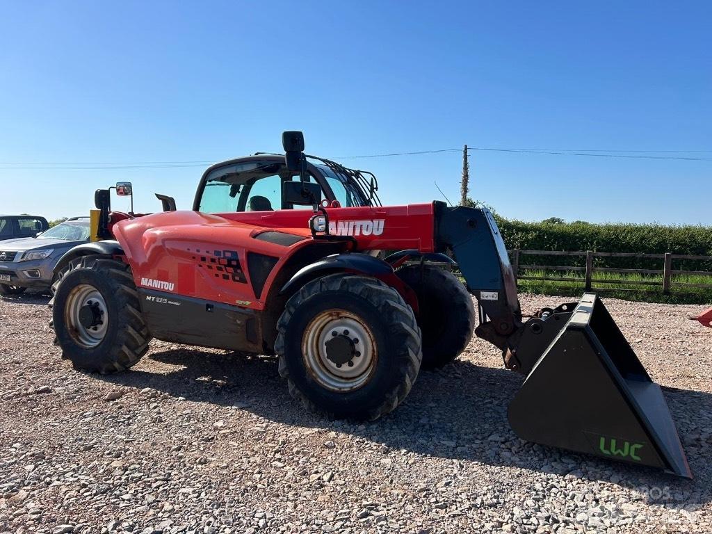 Manitou MT 835 Telescopic handlers