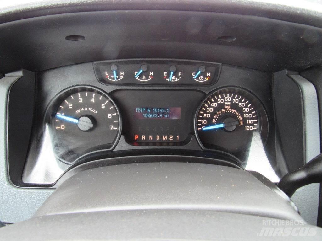 Ford F-150 Pick up/Dropside