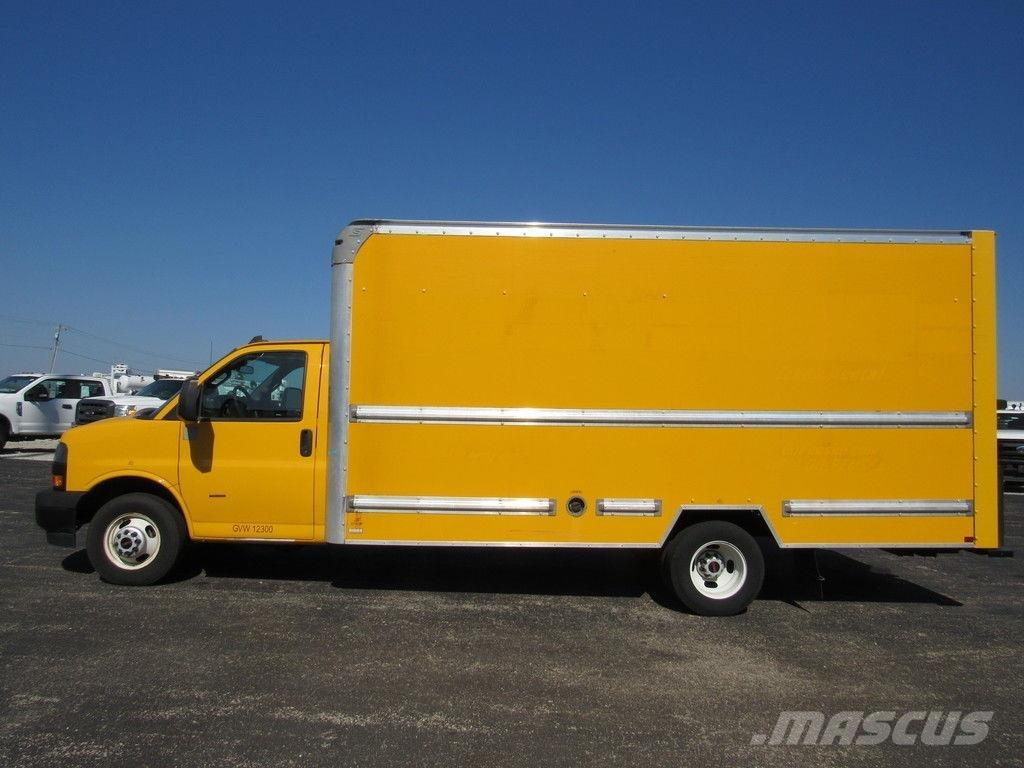 GMC Savana 3500 Box body trucks