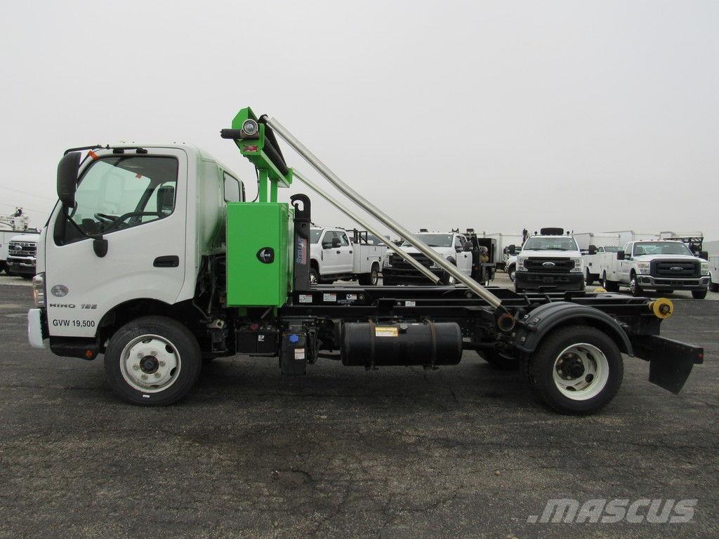 Hino 195 Tipper trucks