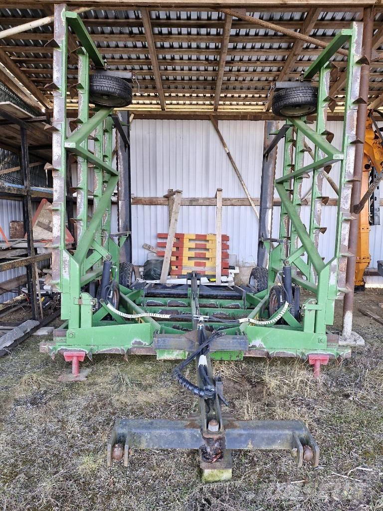 Kire Eelkobesti Chisel ploughs