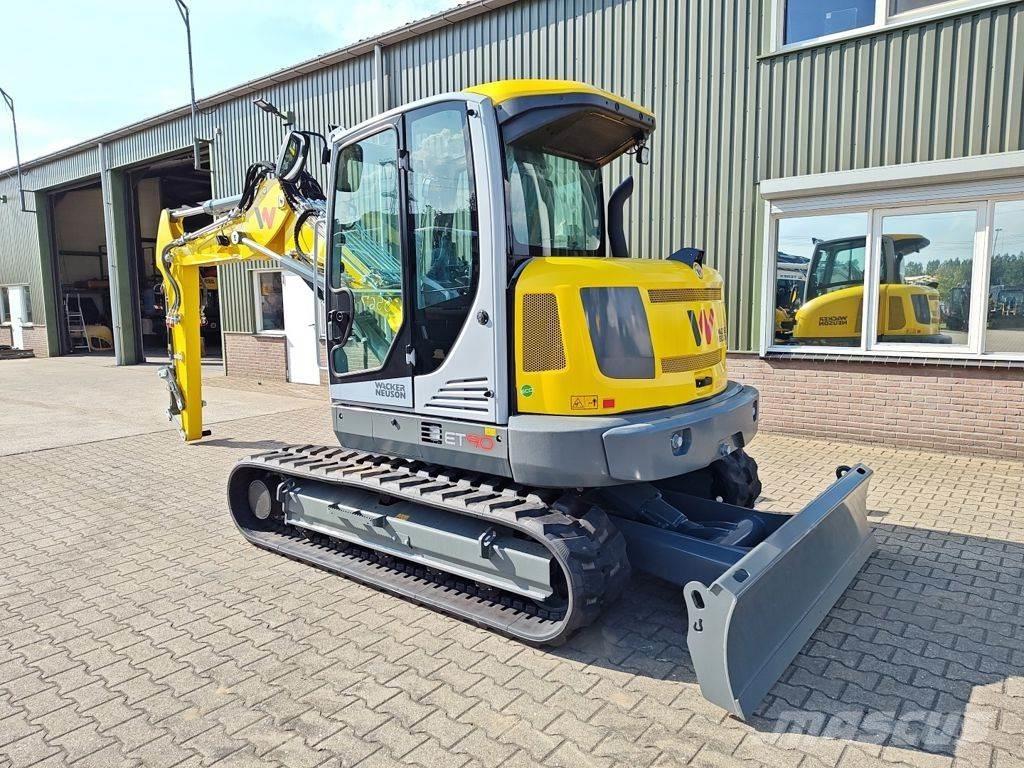 Wacker Neuson ET90 Wheeled excavators