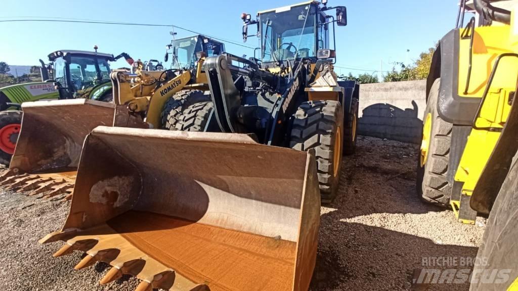 Komatsu WA250PZ-5 Wheel loaders