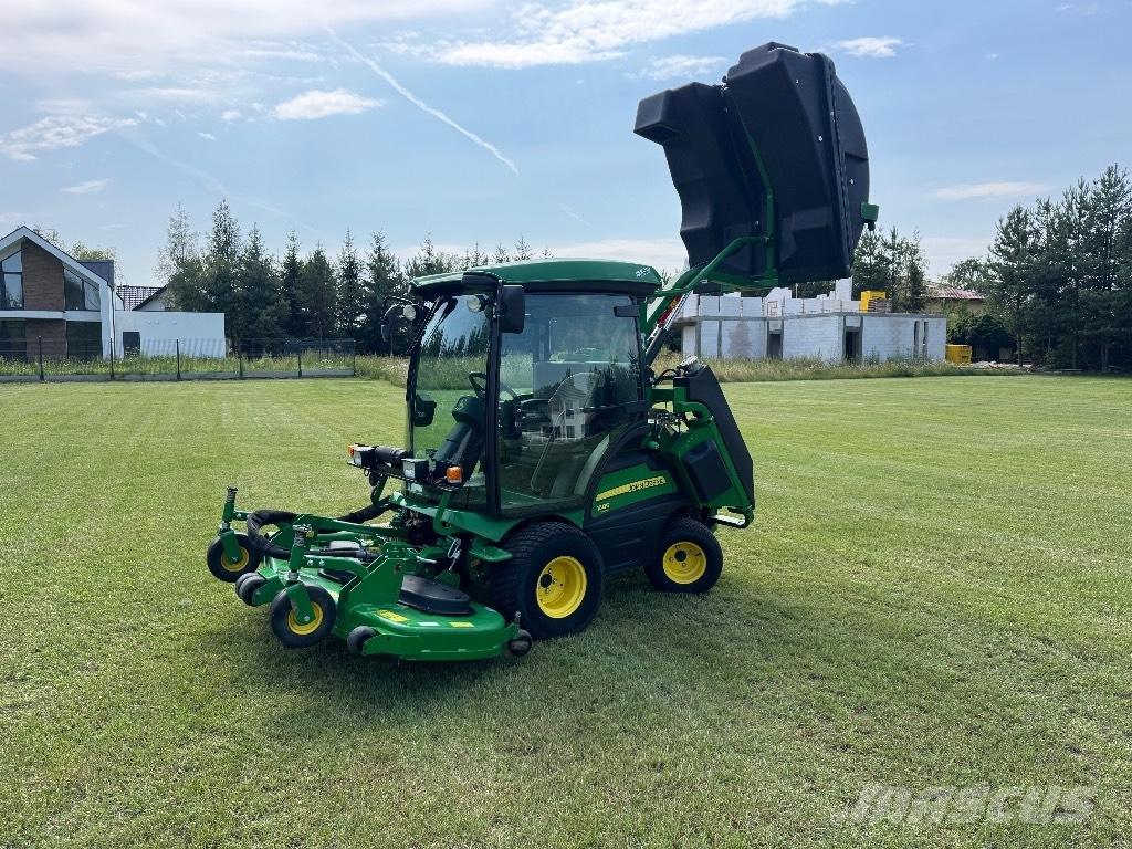 John Deere 1585 Greens mowers