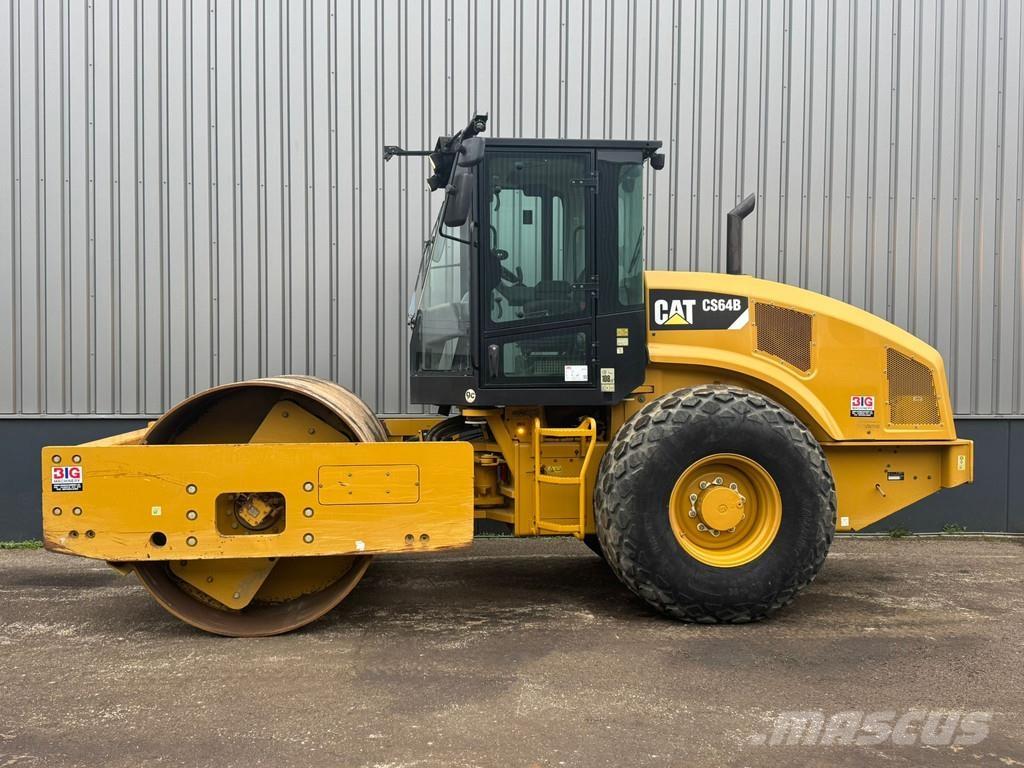 CAT CS64B Single drum rollers
