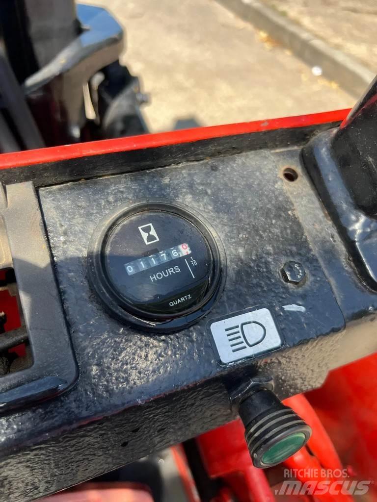 Hyster H400XL-5 LPG trucks