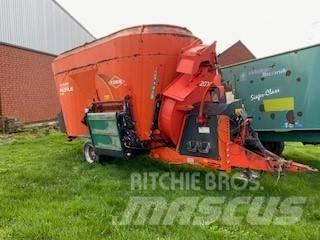 Kuhn Typ 2070 Mixer feeders