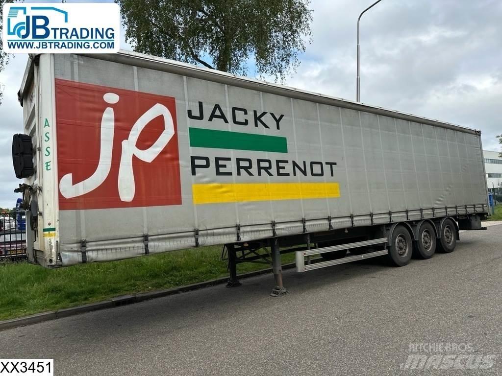 Fruehauf Tautliner Curtainsider semi-trailers