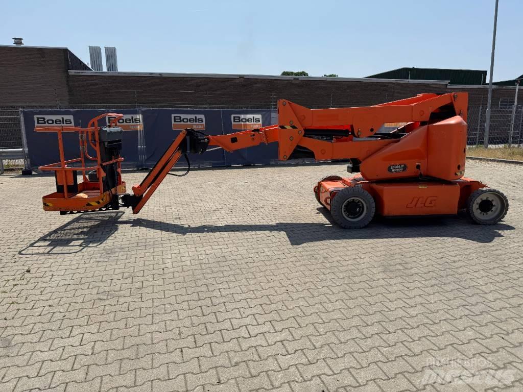 JLG E400AJPN Articulated boom lifts