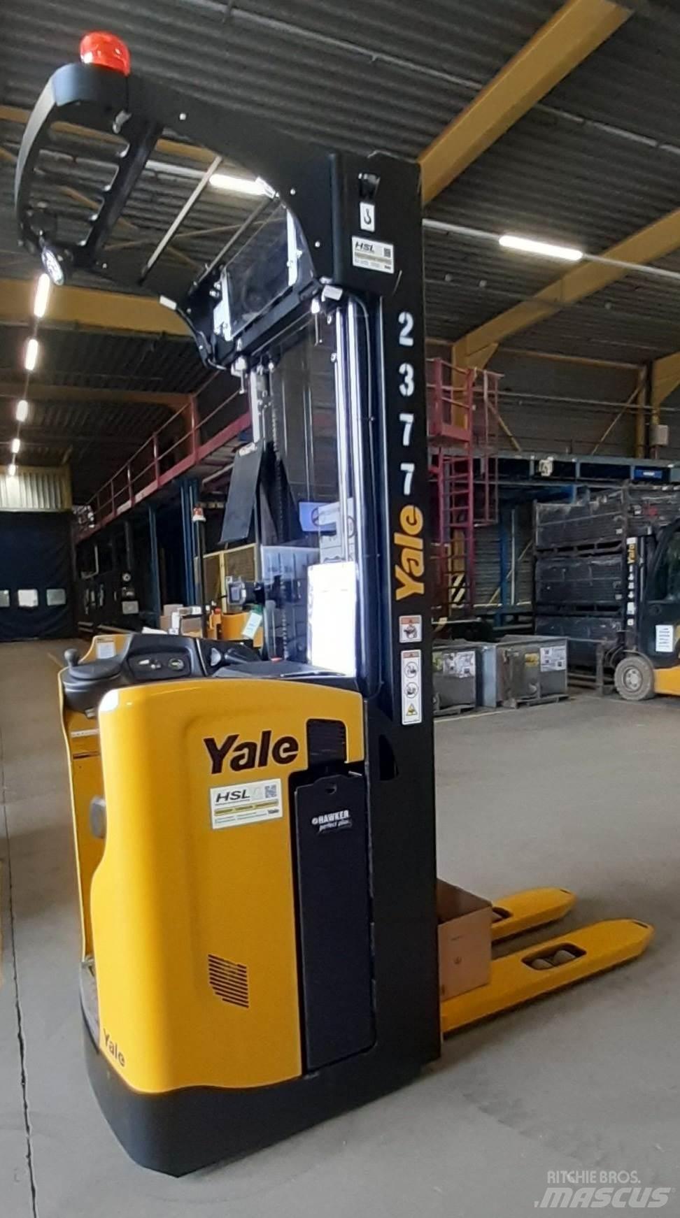 Yale MS16S 2023 Pedestrian stacker
