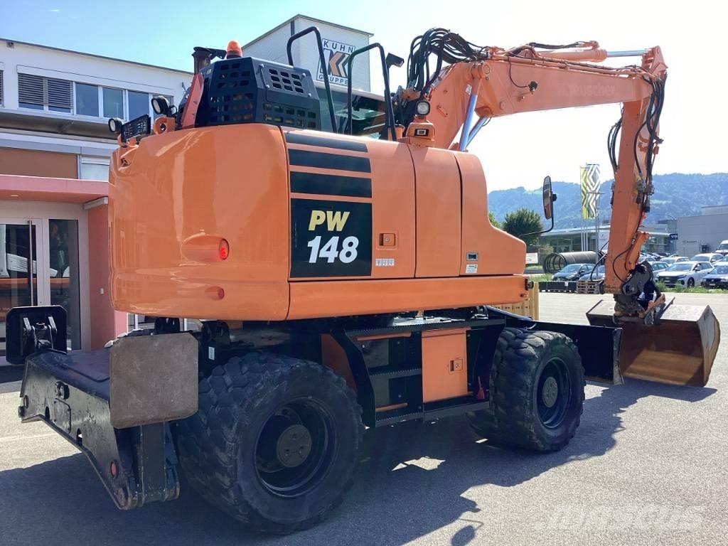 Komatsu PW 148-11 Wheeled excavators