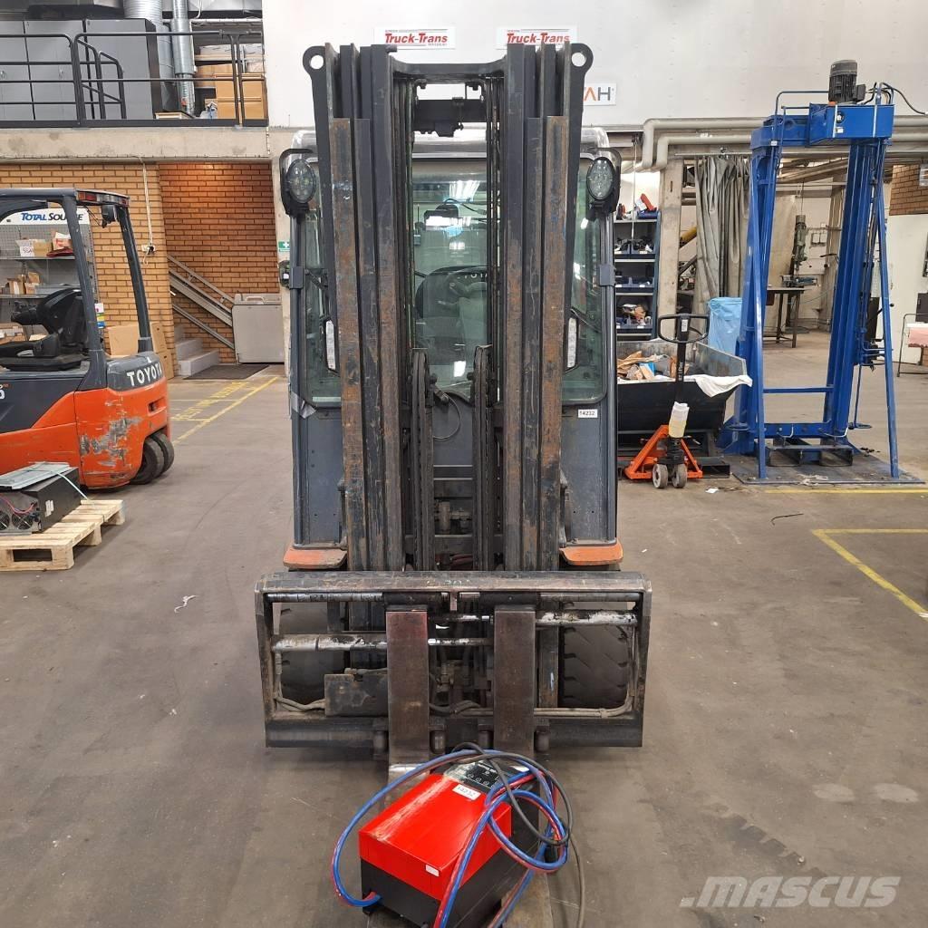 Toyota 8FBMT35 Electric forklift trucks