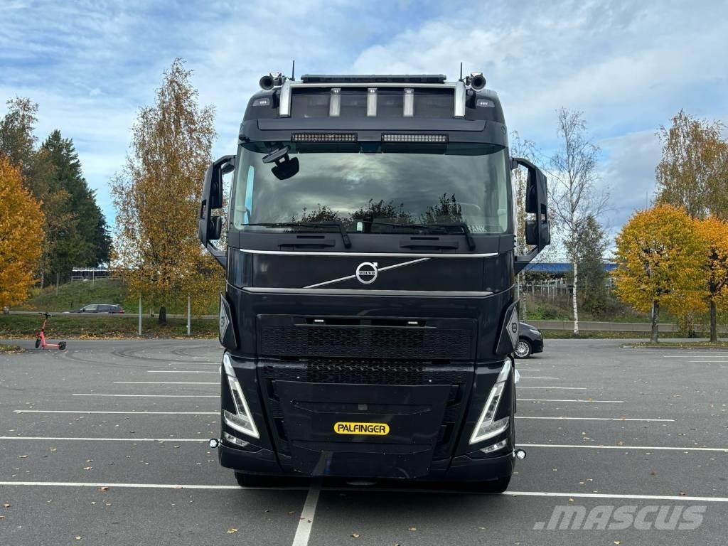 Volvo FH 540 Crane trucks