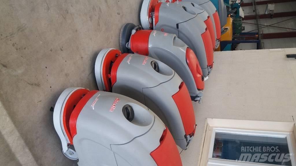  Autolaveuse Comac Sweepers