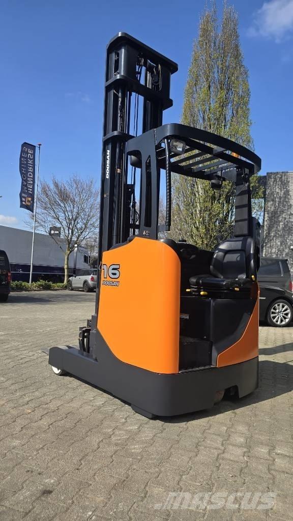 Doosan BR 16 JW-7 Reach trucks