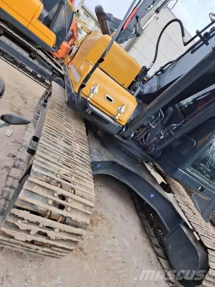 Hyundai 225 LC-9T Crawler excavators