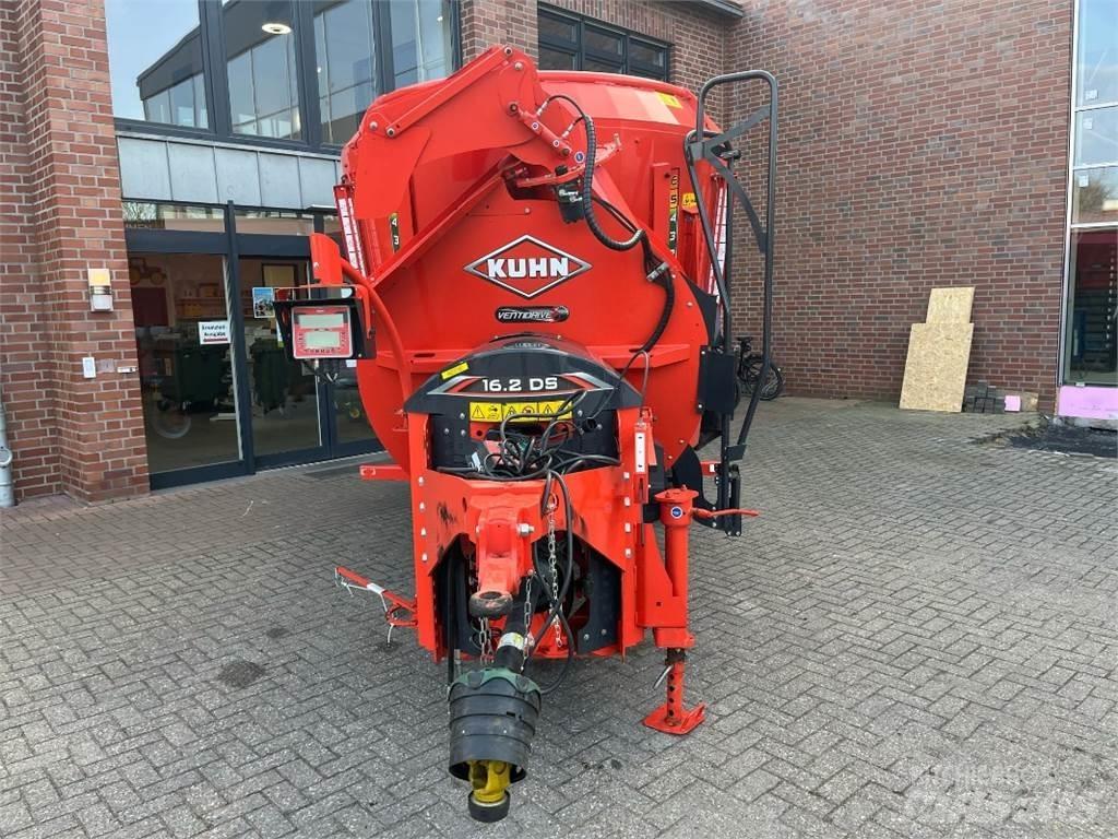 Kuhn Profile+ 16.2 Mixer feeders