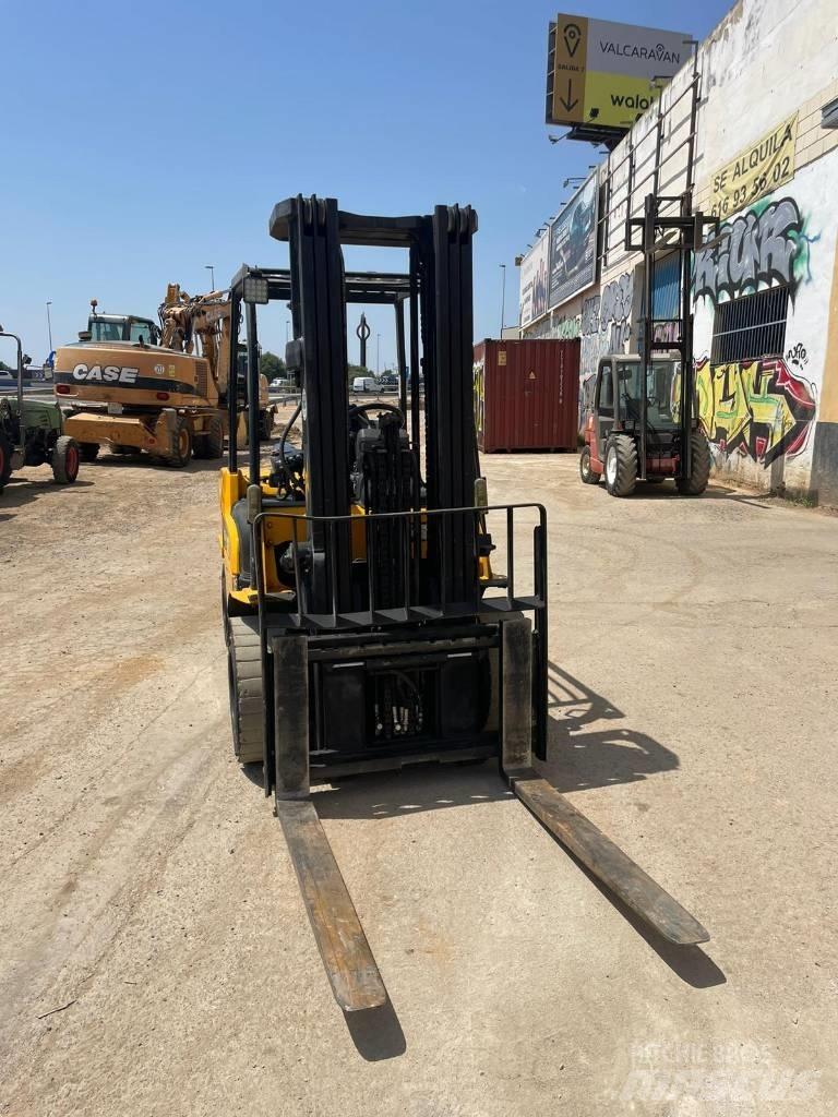 CAT 35 Diesel trucks