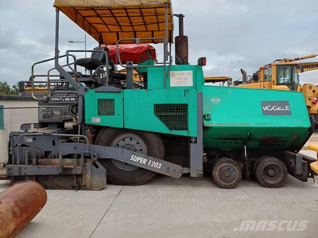 Vögele super 1302 Asphalt pavers