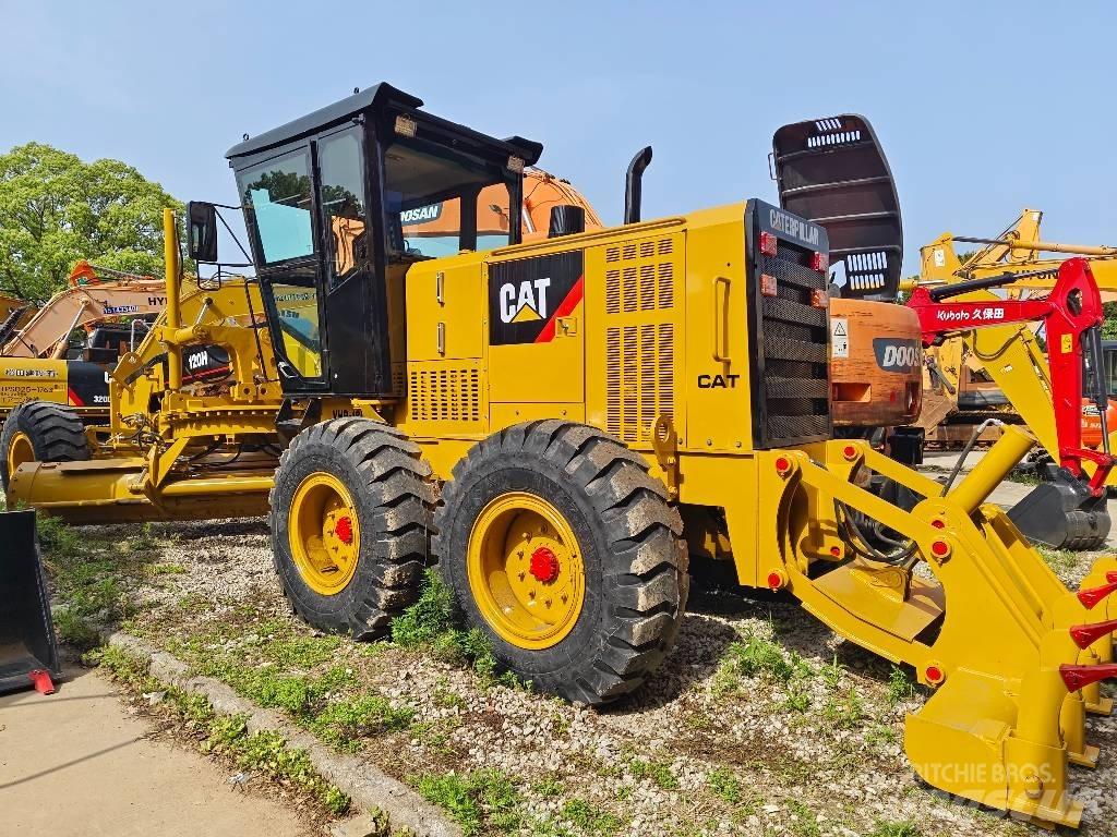CAT 120 H Graders