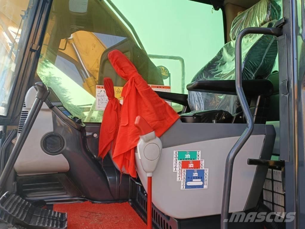 Komatsu PC 200-8 Crawler excavators
