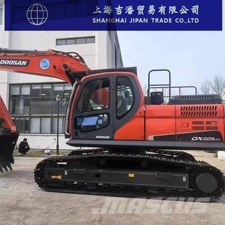 Doosan DX 225 Crawler excavators