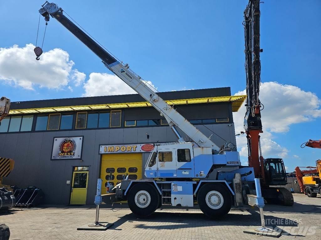 Tadano TR250E All terrain cranes