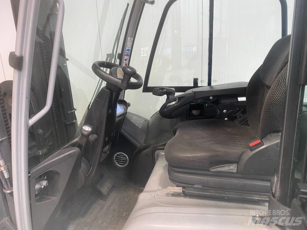 Still RX60-35 Electric forklift trucks