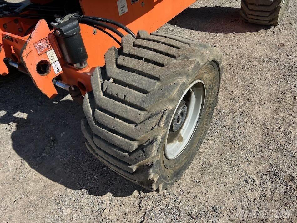 JLG 510 AJ Articulated boom lifts