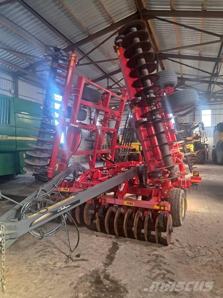 Challenger 4233 Disc harrows