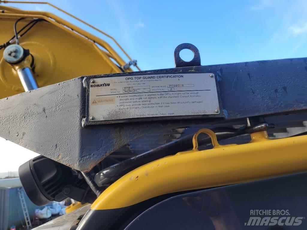 Komatsu PC 210 LC-11 Crawler excavators