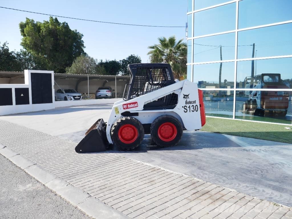 Bobcat S 130 Skid steer loaders