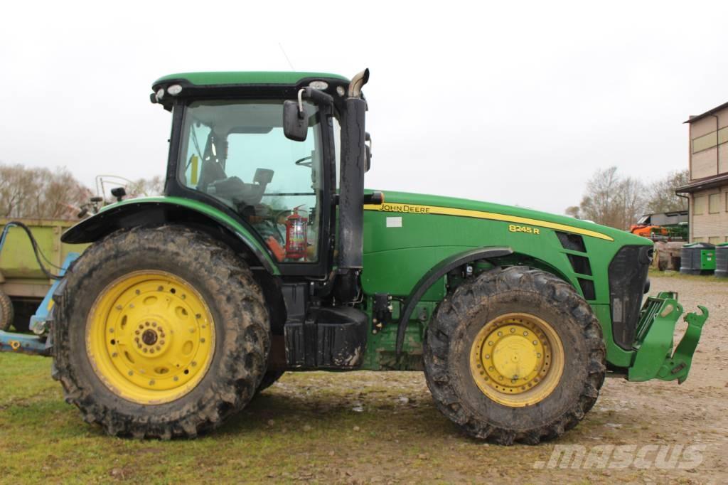John Deere 8245 R Tractors