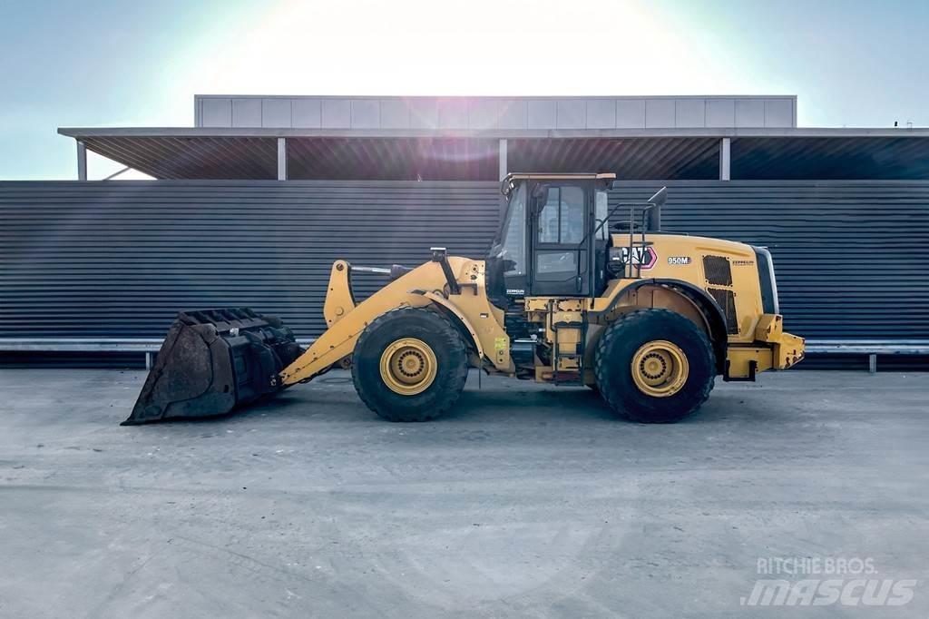CAT 950M Wheel loaders