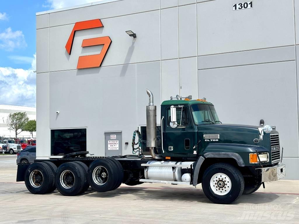 Mack CL 713 Tractor Units
