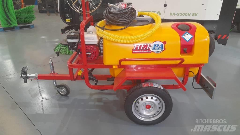  HERPA HCT04 Trailed sprayers