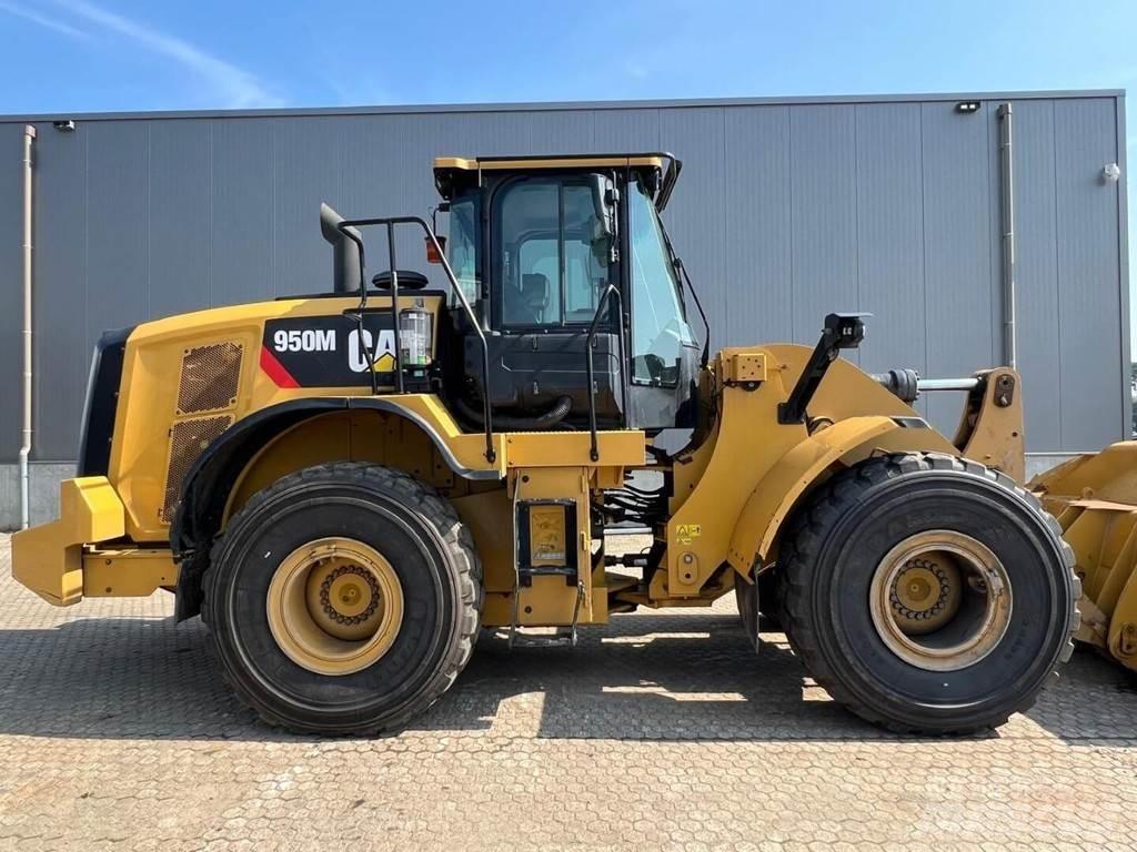 CAT 950M Wheel loaders