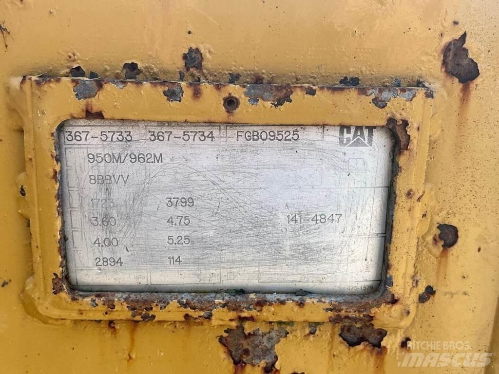 CAT 950M Wheel loaders