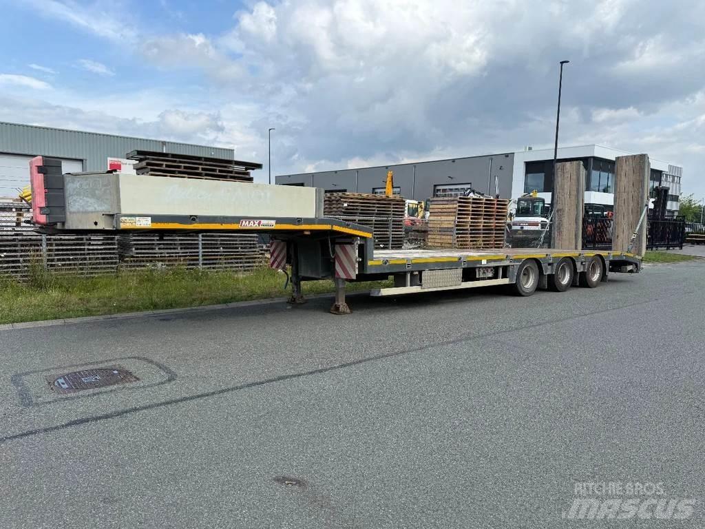 MAX Trailer 3 axle Low loader-semi-trailers