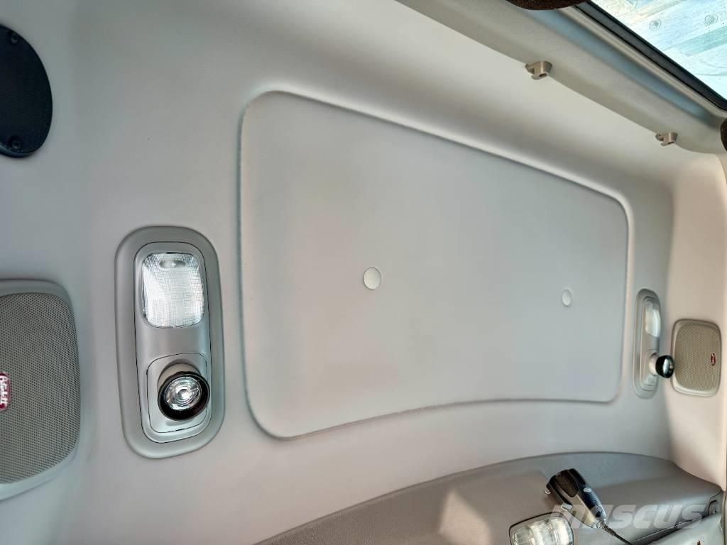 Peterbilt 388 Tractor Units