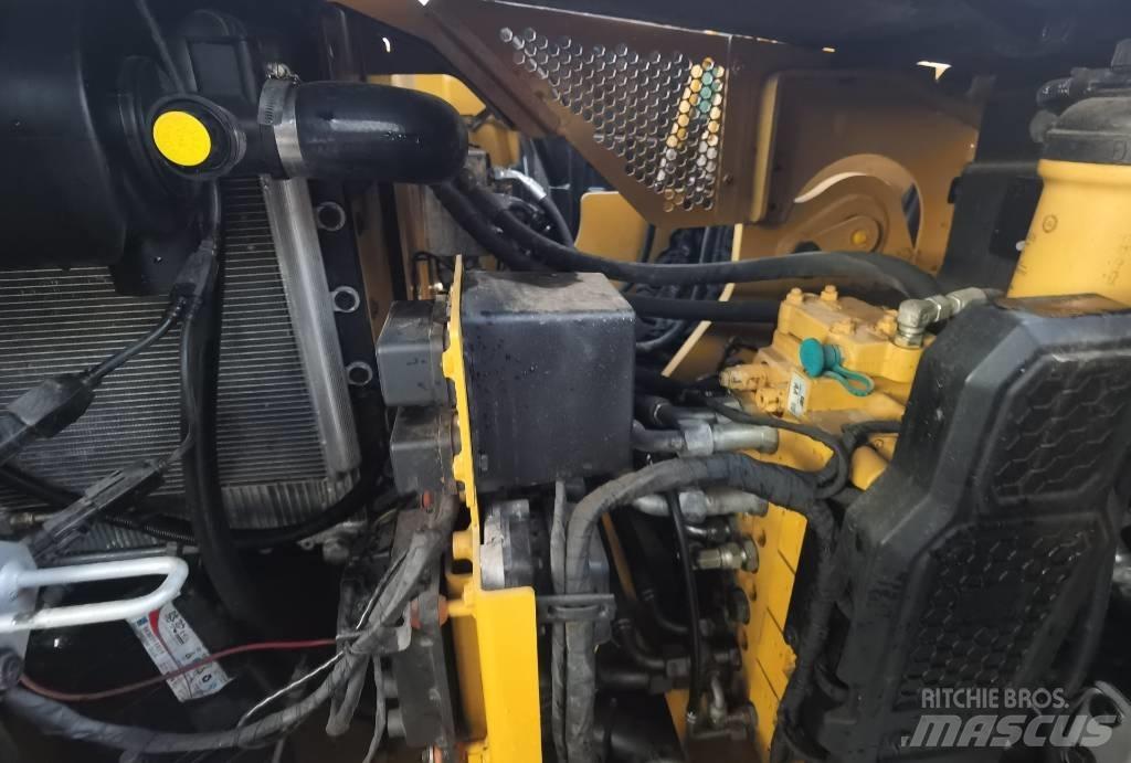 CAT 310 Crawler excavators