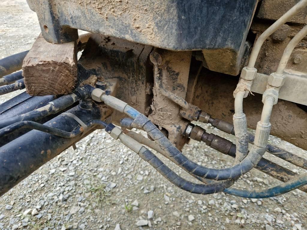 New Holland TSA 115 Tractors