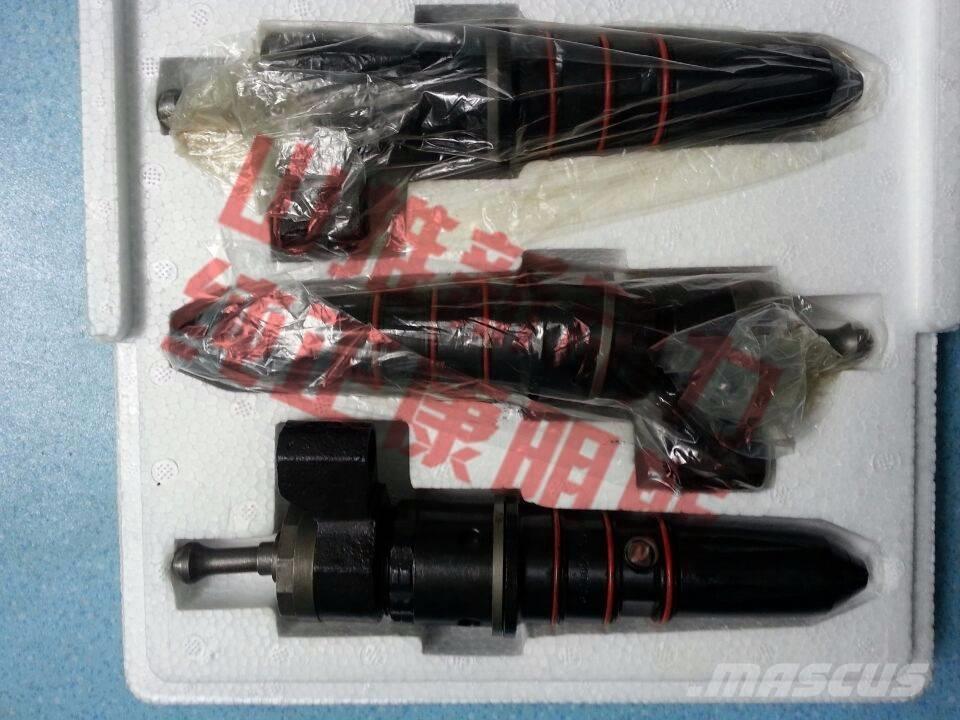 CUMMINS 4306515 Engines