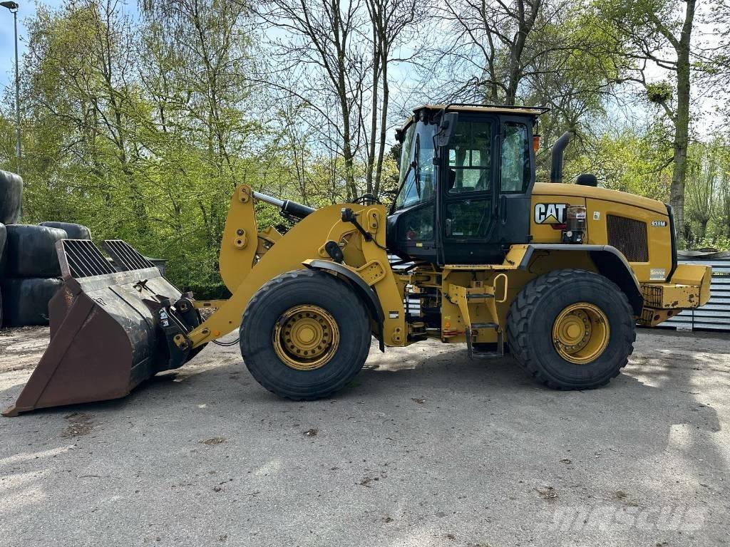 CAT 938M Wheel loaders