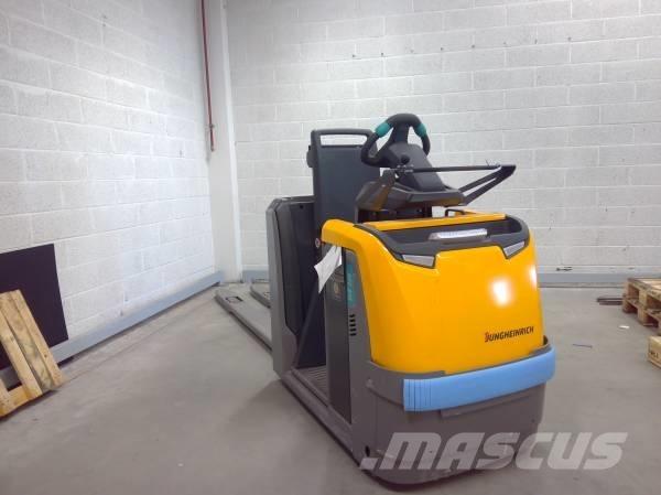 Jungheinrich ECE 225 Low lift order picker