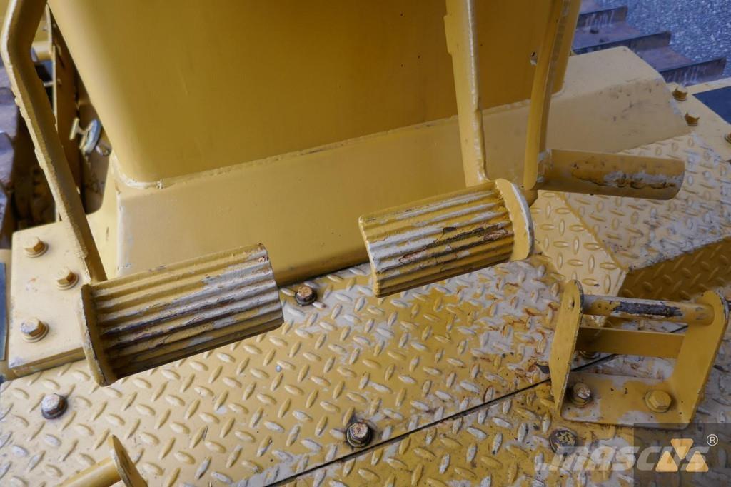 CAT D7G Ex-army Crawler dozers