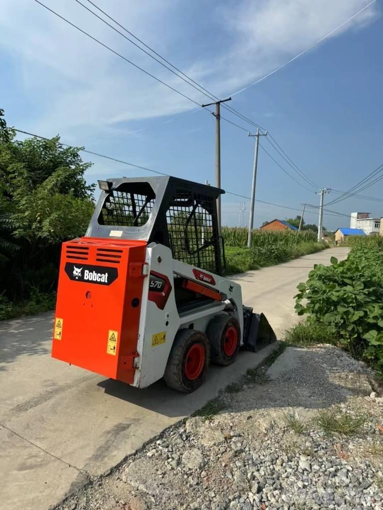 Bobcat S70 Skid steer loaders