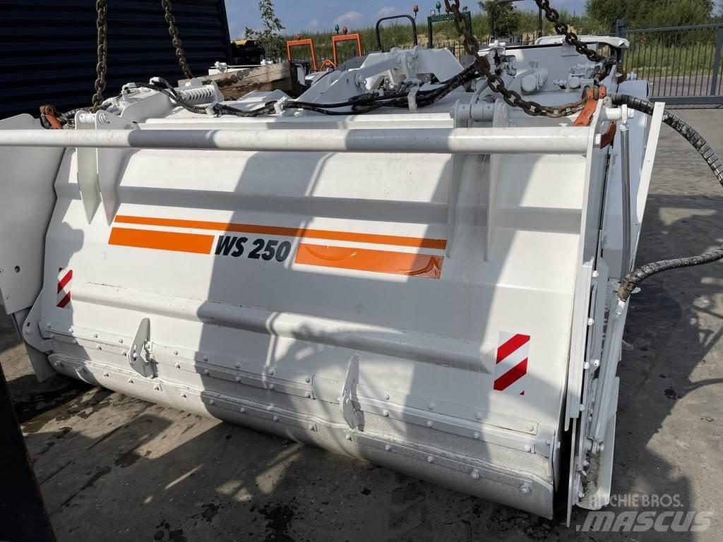Wirtgen WS 250 Asphalt recyclers