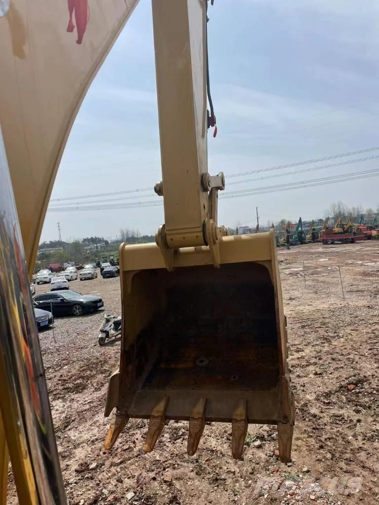 CAT 320D Crawler excavators