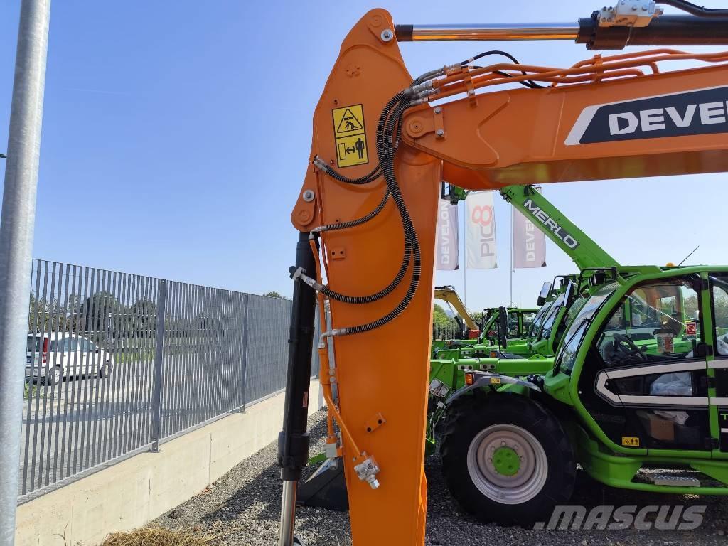 Develon DX 140 LCR-7 Crawler excavators